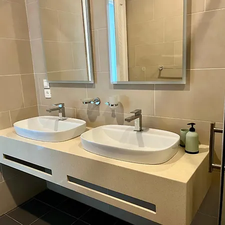 דירה Cape Of Rodon Sunset Duplex